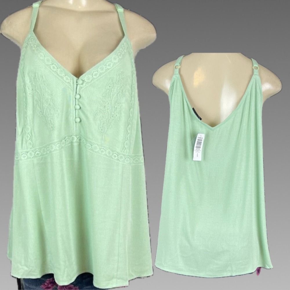Torrid 5X Green Embroidered Floral Lace Babydoll CamiTank Button Down V-Neckline